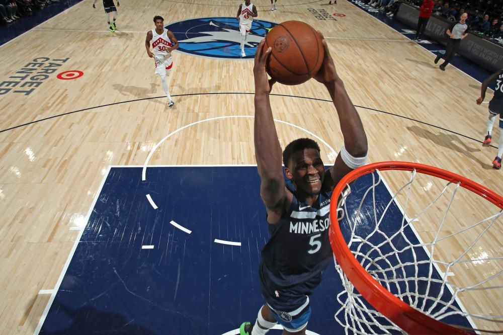 也展示了他 也展示了他