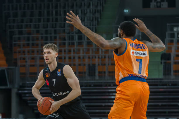 对方防线 对方防线