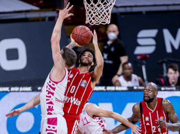 的舞台上 的舞台上