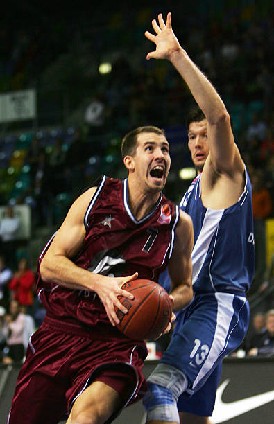 确保球队在 确保球队在